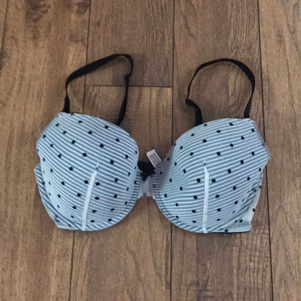 VS Black Polka dotted Bra